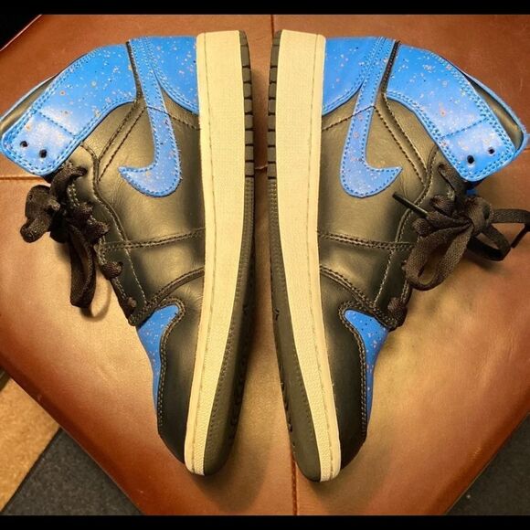 Jordan 1 royal blue and splatter not Jordan 11 or Nike dunk - Picture 3 of 3